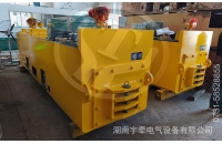 貴州國(guó)外客戶定制的斬波調(diào)速CJY10噸架線式湘潭電機(jī)車(chē)發(fā)貨